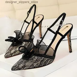 Dress Shoes Summer New Sexy Mesh Pumps Sandals Female Pointed Toe Black Lace Hollow Ankle Strap High Heels Stiletto Dress Shoes Women Q240314
