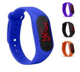 Fourcolor new LED bracelet watch sports smart bracelet convenient and durable support mixed batch 4089392