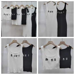 Designer-Tanktop für Damen, ärmelloses Damen-Shirt, Grils, Crop-Top, schmale Passform, bequemes kurzes Tanktop mit Buchstabendruck, Weste, ärmelloses T-Shirt für Damen, ärmellose Tanktops