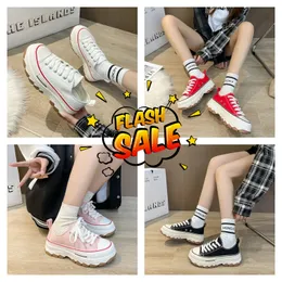 Designer skor casual skor rhyton sneakers multicolor sneakers beige män tränare vintage chaussures damer casual läderskor sneaker gai