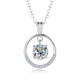 Moissanite 925 Sterling Silver 1CT Halsband 18K Guldpläterad för kvinnor Bridal Pendant Necklace Luxury Wedding Engagement for Women Girls Gift