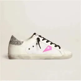 2023 الرجعية الممتازة مع أحذية مربع أصلية ذهبية غير رسمية مصممة Super Star Swouseity Sneakers Women Equin Italy White Do -Old Dirty Shoes A3