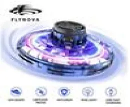 Flynova 2020 Ny LED Rotating Flying Toy UFO 360 ° Flying Spinner Kids Födelsedagspresenter Roliga fingertopp Gyro 062248644