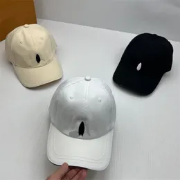 Fashionable designer baseball cap high quality sun summer hats for men curved brim sport cappello cap for man exquisite adumbral ornamen hg112 B4