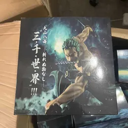 Eylem Oyuncak Figürleri Bir Parçalı Üç Bin Dünya Zoro Anime Figürleri Üç Knife Flow Anime Model Doğum Günü Mevcut Süsler Koleksiyon Oyuncakları