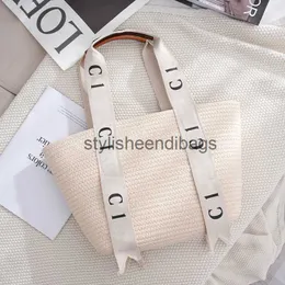 stylisheendibags Totes Fashion Transparent Large Tote Bag Designer Clear Pvc Women Handbags Luxury Shoulder Crossbody Bags Summer Beach Jelly Bag 0124/23