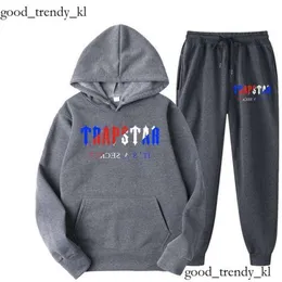 Trapstar Felpa Trapstar Designer New Tracksuit Brand Printed Sportswear Men暖かい2つのピースセットルーズフーディースウェットシャツパンツセット173