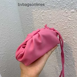 POUCH BOAD 2019 Mini Bulut Messenger El Katlı Hambraj Çantası ile Yeni Net Kırmızı Qi Wei