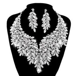 Lussuoso set di gioielli da sposa in stile Dubai con strass in cristallo dichiarazione nuziale color argento collana da ballo orecchino regalo di Natale 240311