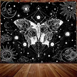 Arazzi Arazzo con farfalla geometrica appeso a parete Trippy Witchy Goth Falena in bianco e nero Sole Luna Mistico scuro