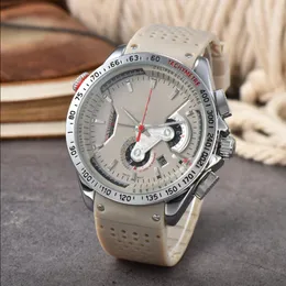 Luksusowa marka Zegarstka Mężczyźni Kobiety zegarki Watches Classics Style Kwarc Wris Watches Casual Sport WristWatche Ruch Montre de Luxe Bransoleta Waz1110
