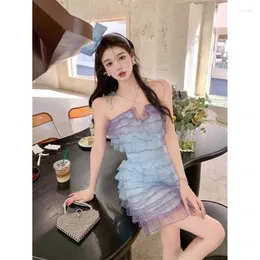 Sukienki zwykłe pikantna dziewczyna moda z siatką sukienkę Kobiet koronkową bez rękawów koreańskie obojczyka szczupła temperament Summer Bankiet Lady Wear