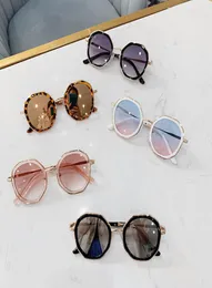 Neue Mode Kinder Sonnenbrille Leopardenmuster Mädchen Sonnenbrille UV-beständig Kinderbrille Jungen Brille Designer Accessoires A68155802730