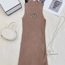 Whitedress Francese Stile Pigro 2024 Autunno/inverno Senso del Design delle Donne di Colore Solido Con Cappuccio Allentato Moda Vestito Fondo Lavorato A Maglia per Le Donne 3806