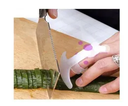 50st Finger Hand Protector Guard Kitchen Knife Användar användbara skär Vegetabiliska handvakt Retail Package1890777