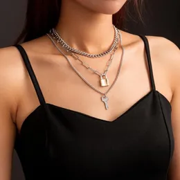 Chokers cała moda punkowa modna wielowarstwowa naszyjnik w kształcie blokady kluczowy hypo biżuteria216e