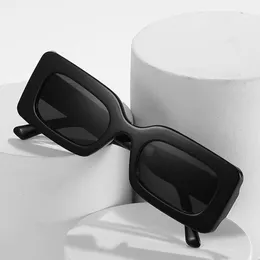 Novos óculos de armação retangular em formato côncavo, óculos de sol femininos para fotos de rua, rosto grande, óculos de sol marrom caramelo