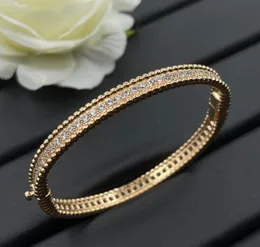 2024 Luxury Brand Designer Simple Elegant Armband Gold Fashion Manlig kvinnlig modefödelsedag ingen låda