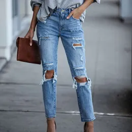 2024 Pantaloni in denim a gamba dritta strappati di vendita calda per jeans slim fit da donna