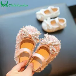 Primeiros caminhantes 11-15cm vestido sapatos de alta qualidade para 0-3 anos pequena princesa jatos cheios de pérolas meninas sapatos de apartamento para festa 240315