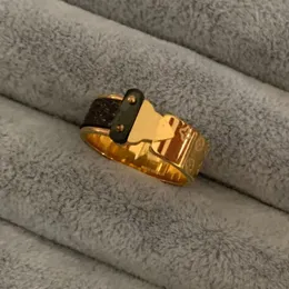 Anello stravagante oro oro anello d'amore a freccia singola marca di lusso in acciaio inossidabile anelli all'ingrosso