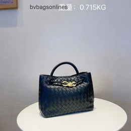 حقيبة جودي حقيبة أصلية bottegs Venetas Andiamo Womens Handbag 2024 New Product Corean Internet Celebrity Bow المنسوجة الكتف المفرد.