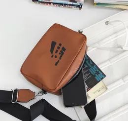 Bolsa crossbody de um ombro para homens e mulheres, bolsa funcional de esportes de rua, gancho de couro pu, bolsa pequena casual de duas peças, moda