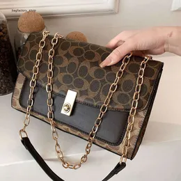 Limited Factory Clearance Is Hot Seller of New Designer Handbags Yangqi Bag Small New Fashion Fragrant Wind Chain One Shoulder Square