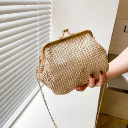 Strandsäckar Autumn Straw Woven Bag Mini Shell Clip Ethnic Style Single Shoulder Straddle Chain Scenic Area