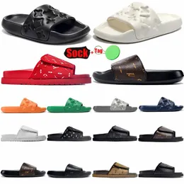 Designer Sandaler för män Kvinnor Summer Slides Sandles Rubber Waterfront Prossed Letters Hook Loop Sliders Sliders Shoes Storlek 36-45