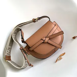 Evening Bags Designer Sadelbag Luxury Mini Crossbody 15cm Shoulder Bag 10a Mirror Quality äkta läder Messenger 8811ess