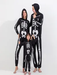 Familjsmatchande kläder Halloween Scary Skeleton Costume For Adult Kids Family Horror Skull Jumpsuit Carnival Party Hodded Hallowe1448899