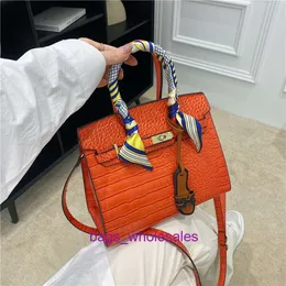 High Quality Crossbody Bags on Sale All Over the Store 2024 Summer New Fashion Bag Urban Simple Elegant and Cute Womens Shoulder Handheld Trendy