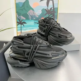 Rymdskor män kvinnor tjocka botten sneakers designer överdimensionerade skor snörning höjden ökar casual skor kvinnlig träning skor plattform par skor