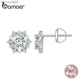 Charm Bamoer Snowflake Stud Earrings 0.5 Carat Diamond Moissanite Earrings 925 Sterling Silver Jewelry For Women Wedding GiftL2403