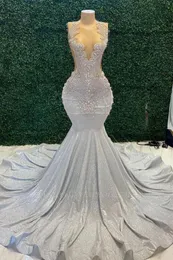 Stunning Silver Mermaid Prom Dresses Sexy Sheer jewel Neck Appliques Beads Sequins Long Evening Gowns Black Girls Met Gala Vestidos de bal BC18397