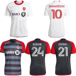 2024-25 Toronto FC 28 Petretta Futbol Formaları 21 Osorio 10 Bernardeschi 29 Kerr 24 Insigne 23 SERVANIA 1 JOHNSON 47 Thompson 9 Akinola 25 Owusu Futbol Gömlek Kitleri