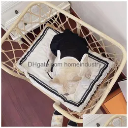 Canili Penne Letti per cani di design Cuccia per animali domestici con motivo classico a lettera Tappetino per animali domestici per cani di piccola taglia Imbottitura morbida e traspirante Hine Wa Dhwkk