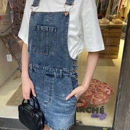 Klassisches Denim-Kleid, Designer-Kleider, Damen, Frühling, Buchstaben-Spleißen, schlanker Damen-Hosenträgerrock, gewaschene Taschen, Denim-Kleider