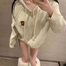 Women's Sweaters Designer Sweater Knitted Jacquard Cute Casual Autumn and Winter Twisted Braid Thick Hooded Knit Zip Cardigan JPUJ