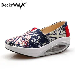 Botas Beckywalk de alta qualidade feminino Plataforma de sapatos casuais deslize em mulheres mocassins primavera imprimir sapatos de apartamento feminino tênis wsh2937