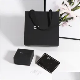 Caixas de armazenamento Caixas Exquisite Designer Jóias Embalagem Caixa de Presente Veet-Touch Colar Elegante Brinco Preto e Branco Impressão Personalizada D Otots