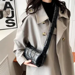 Umhängetaschen Herbst Winter Baumwolle Gepolsterte Umhängetasche Für Frauen Stepp Messenger Chic Geldbörse Mode Handtasche Nylon Telefon