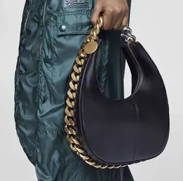 Stella Mccartney Frayme Borsa a tracolla piccola con cerniera da donna Borsa media in pelle da donna con borsa hobo Designer di lusso in oro nero