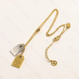 Colar com pingente chique de designer: pulseira de ouro feminina com estampa de letras joias de casamento de luxo banhado a ouro 18K presente de amor de aço inoxidável para casamento