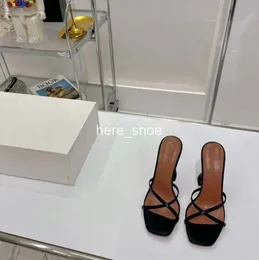 Marca de luxo sapatos femininos sola interna de pele de carneiro importado sola de couro moldado por injeção com salto alto sapatos tamanho grande 35-40 salto 9.5cm