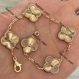 Vanclef Bracelet Van Clover Bracelet Four Leaf Clover Bracelet Designer Bracelet Luxury Charm Elegant Fashion 18K Gold Agate Of Pearl Couple Von Cleef Bracelet 130