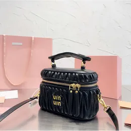 Design Handtasche Clearance Verkauf Miao Bag Damen 2024 Neues Wander Materazza kleiner duftender Rhythmus -Checker Schulter Make -up