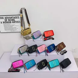 Mack Jarein Akşam Çantaları 2024 Yaz Yeni Stil Trendi Kişiselleştirilmiş Renk Blok Kamera Çantası Moda Crossbody Omuz Çantası