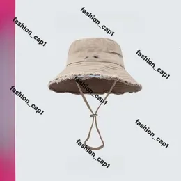 Jaquemes Luxury Bucket Hat Wide Brim Hats Designer Hat Beach Hat Sun Protection Cap Men Men Canvas Denim Hats Summer Sun Hat Jacquemues Bucket Hat Jacque Cap 357